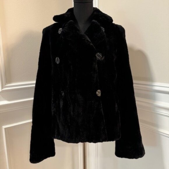 Black Double Breasted Mink jacket never worn.  Would fit sizes 4 and 6. - Picture 2 of 9